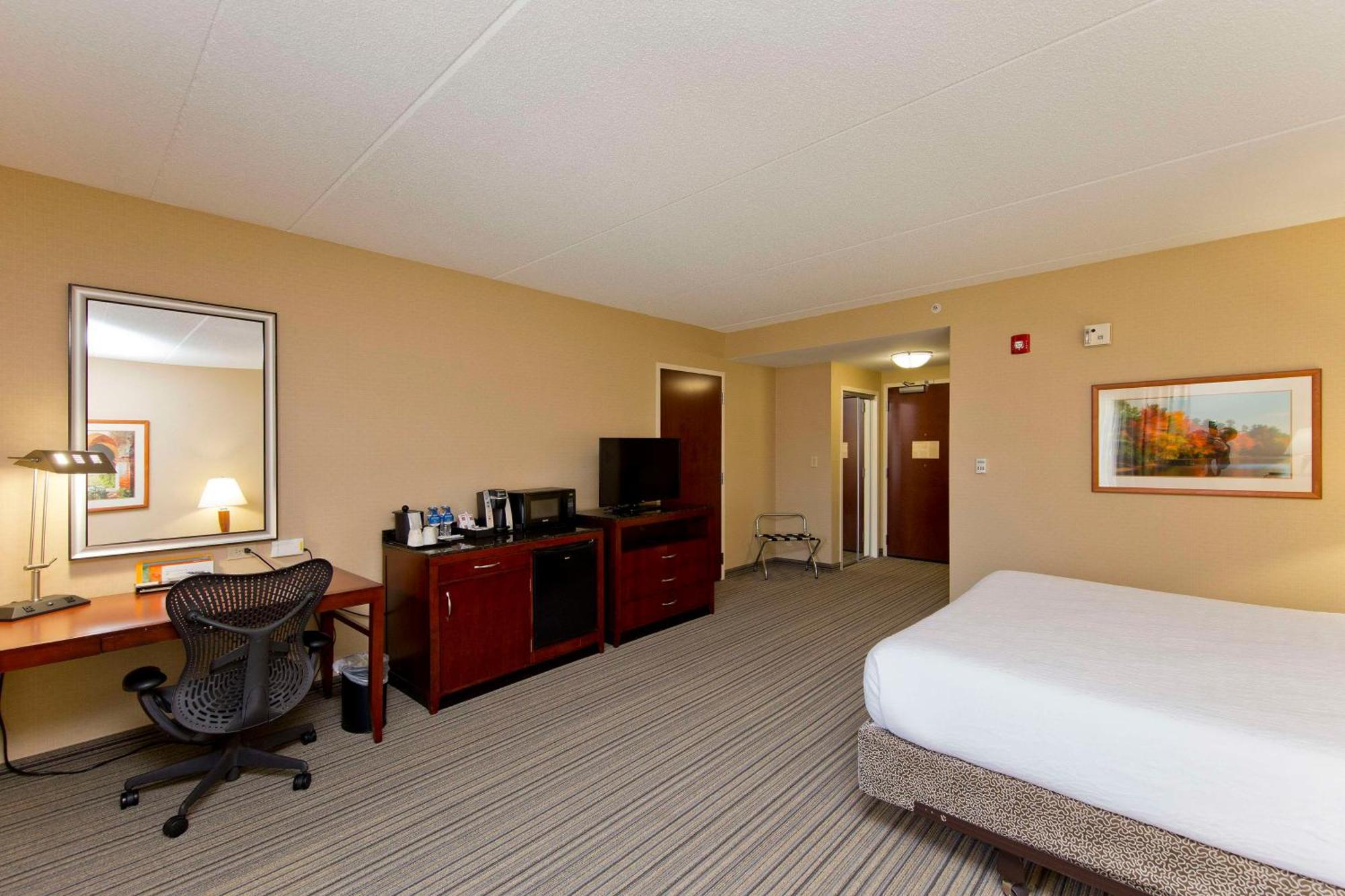 Hilton Garden Inn Winchester Exterior foto