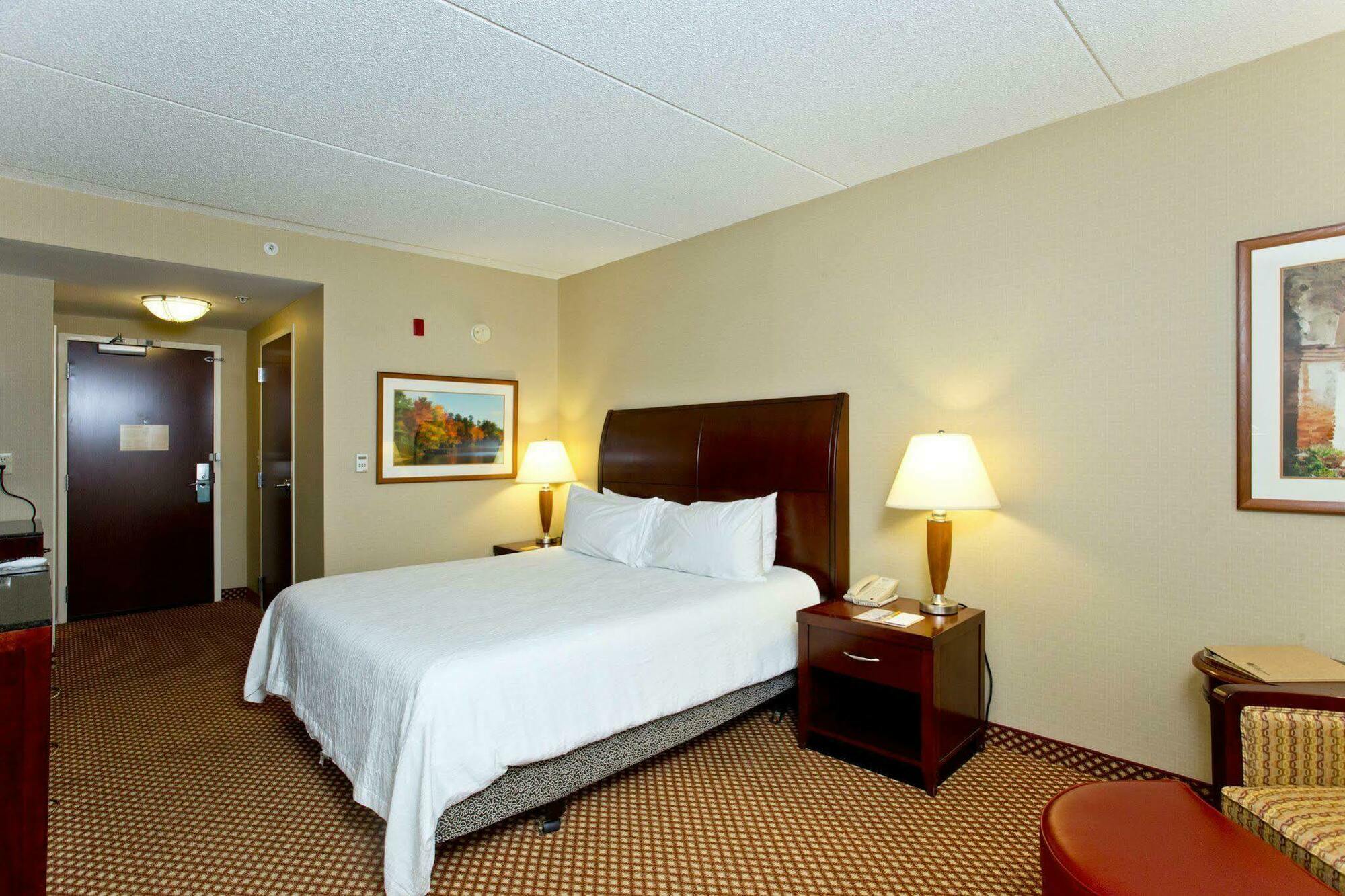 Hilton Garden Inn Winchester Exterior foto